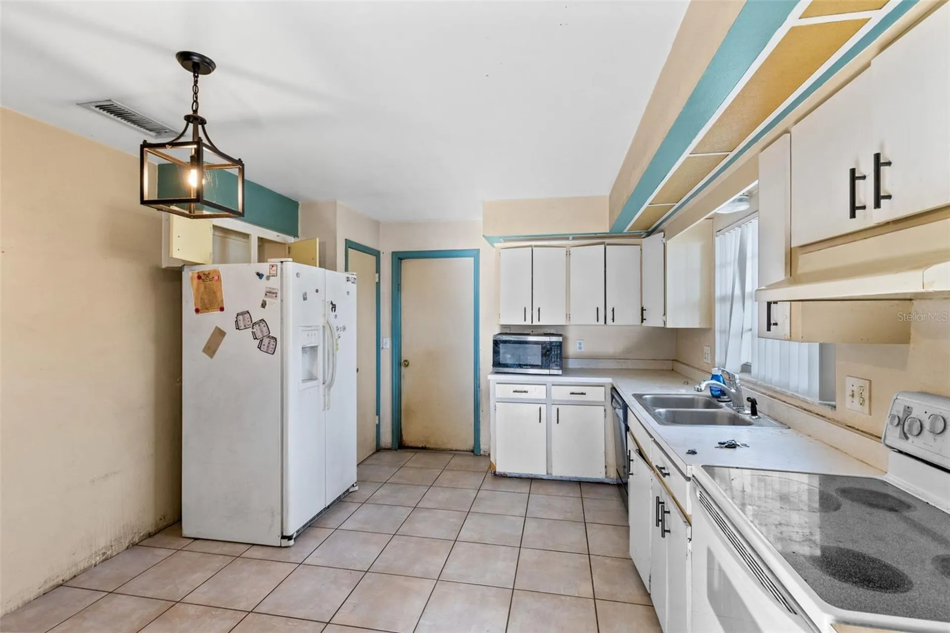 553 Mellowood Avenue Orlando FL 32825