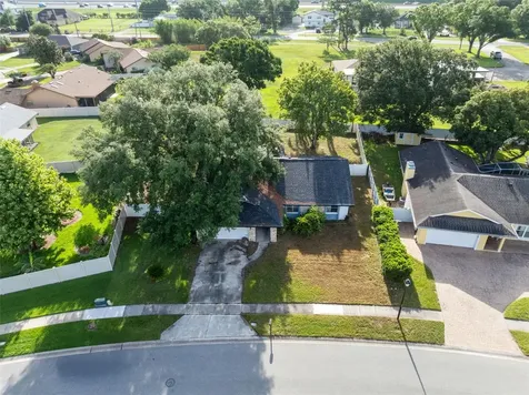 553 Mellowood Avenue Orlando FL 32825