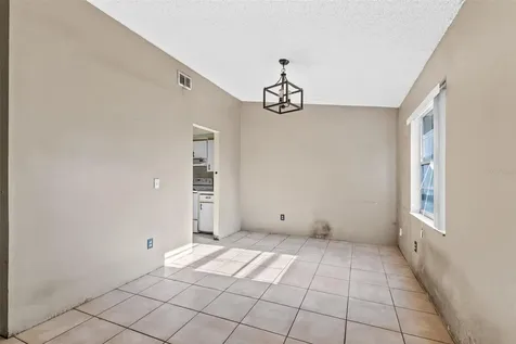 553 Mellowood Avenue Orlando FL 32825