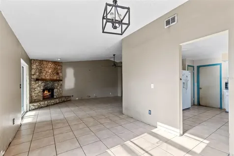 553 Mellowood Avenue Orlando FL 32825