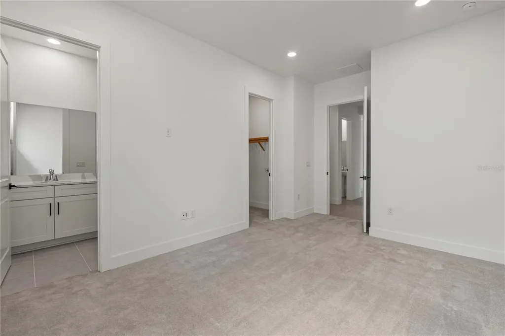 2629 Waterfront Circle Sarasota FL 34240