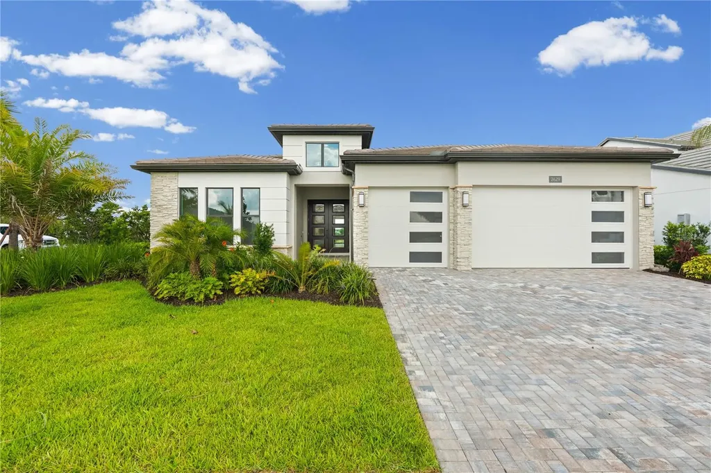2629 Waterfront Circle Sarasota FL 34240