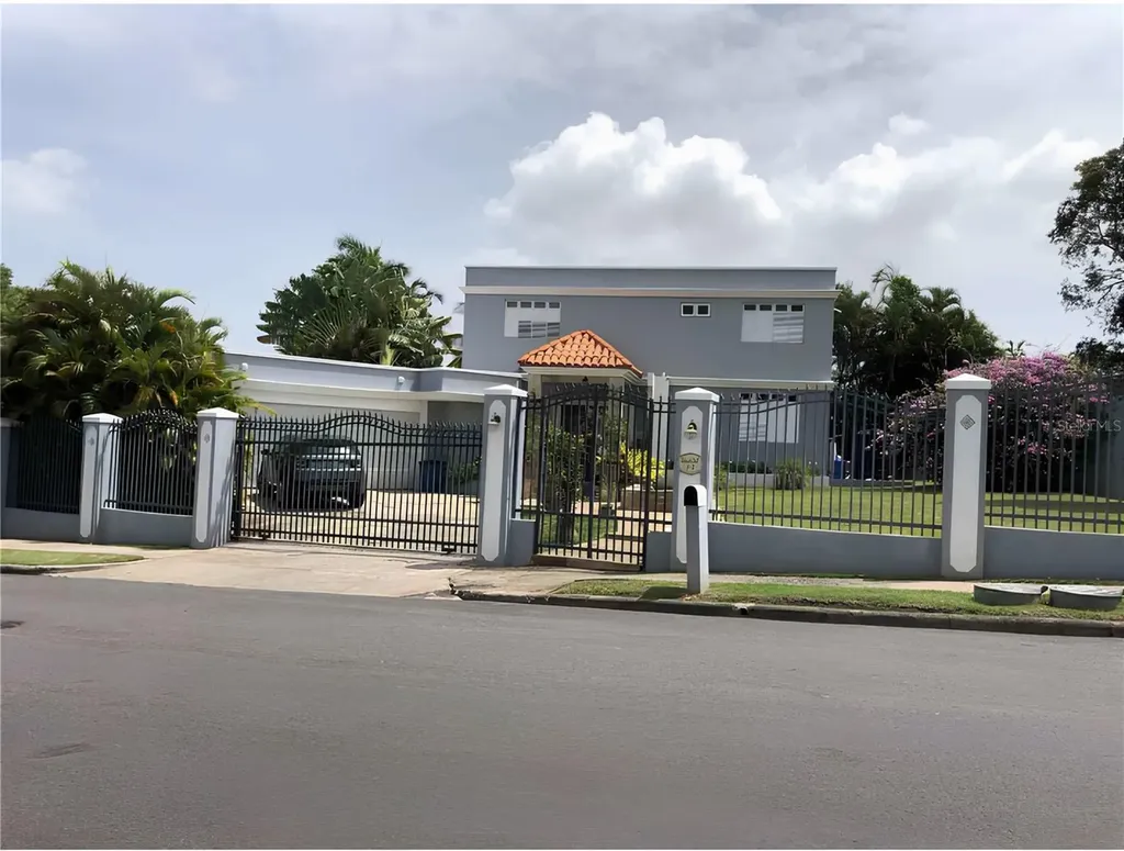 J2 Church Street Guaynabo PR 00966