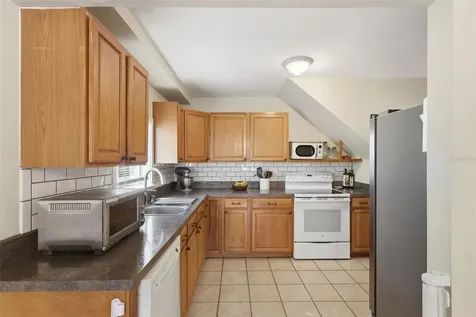 311 W University Avenue Deland FL 32720