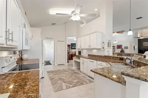 215 Fitzgerald Lane Davenport FL 33837
