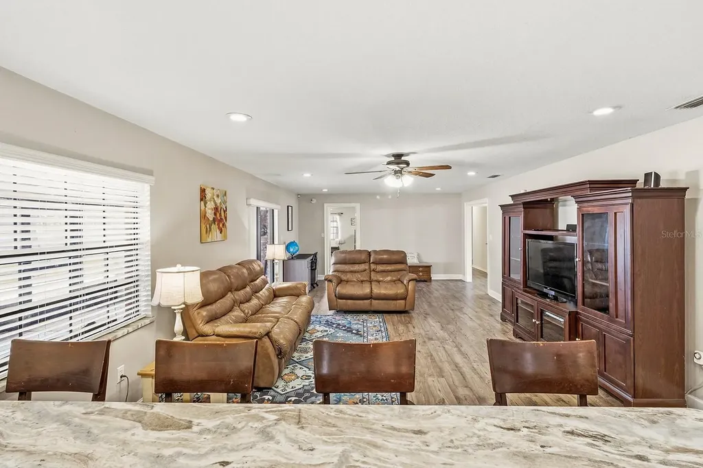 2018 High Glen Court N. Lakeland FL 33813