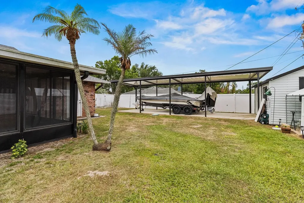 2018 High Glen Court N. Lakeland FL 33813