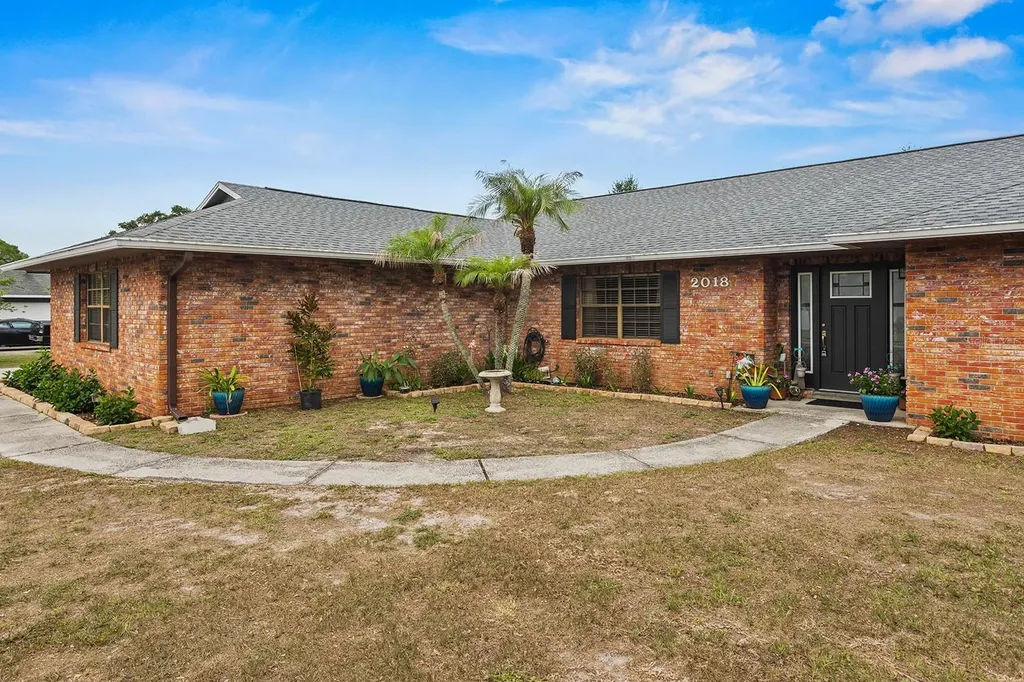 2018 High Glen Court N. Lakeland FL 33813