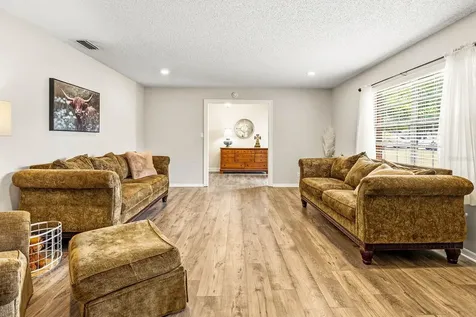 2018 High Glen Court N. Lakeland FL 33813