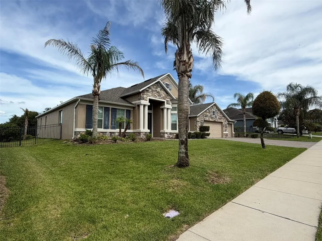 2023 Misty Glen Drive Apopka FL 32712