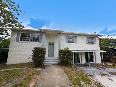 333 E Chelsea Street Deland FL 32724