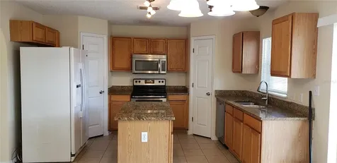 274 Curtis Avenue Groveland FL 34736