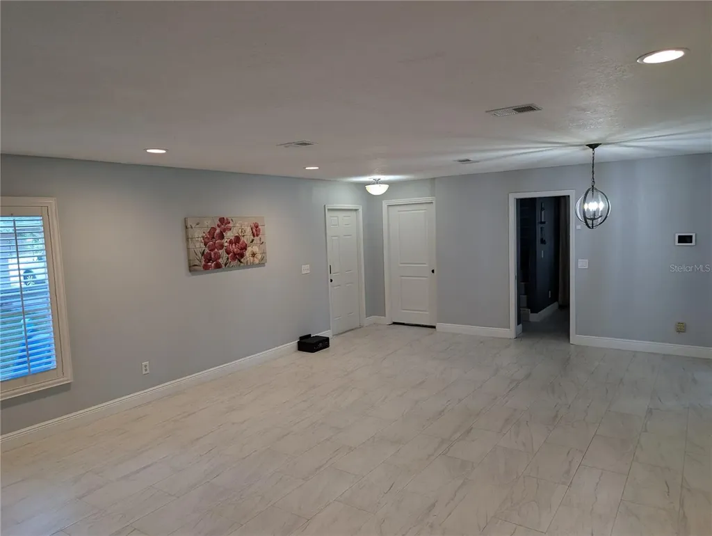 4107 Hudson Way Tampa FL 33618