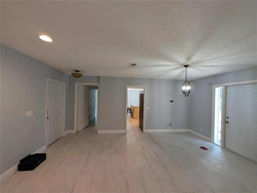 4107 Hudson Way Tampa FL 33618