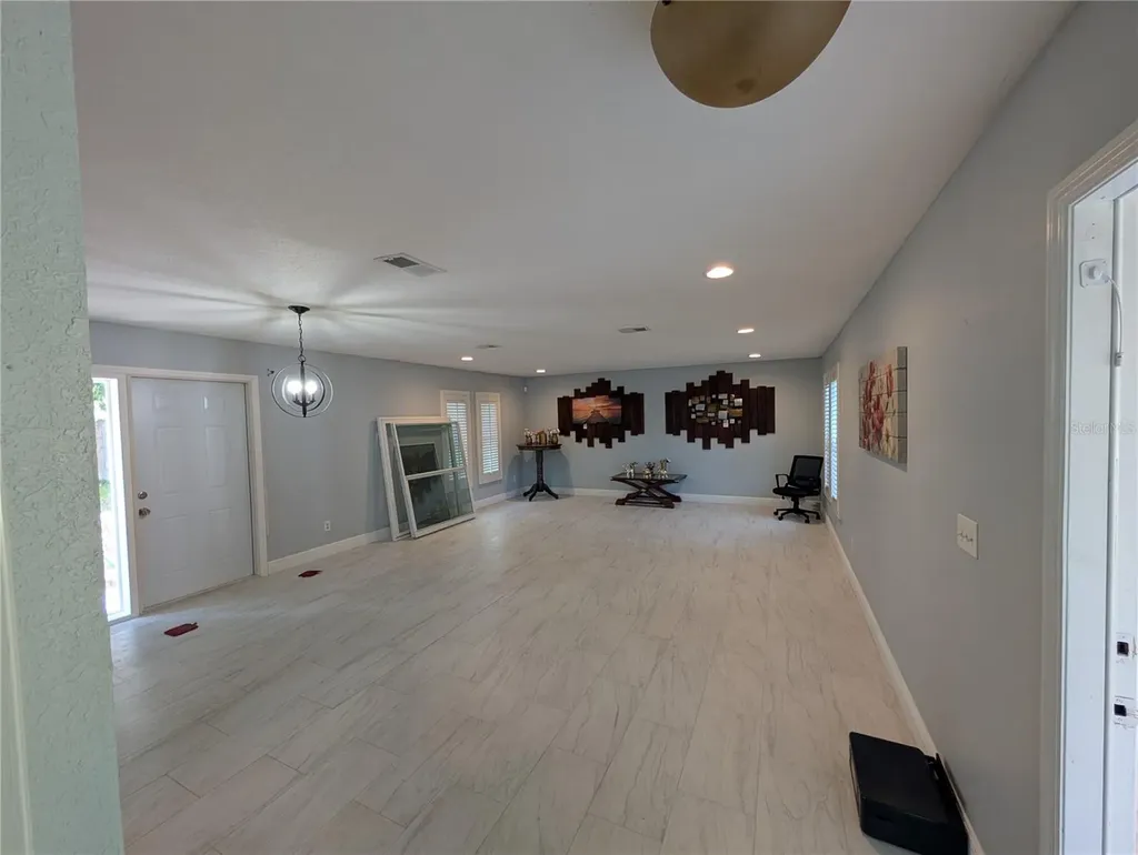 4107 Hudson Way Tampa FL 33618