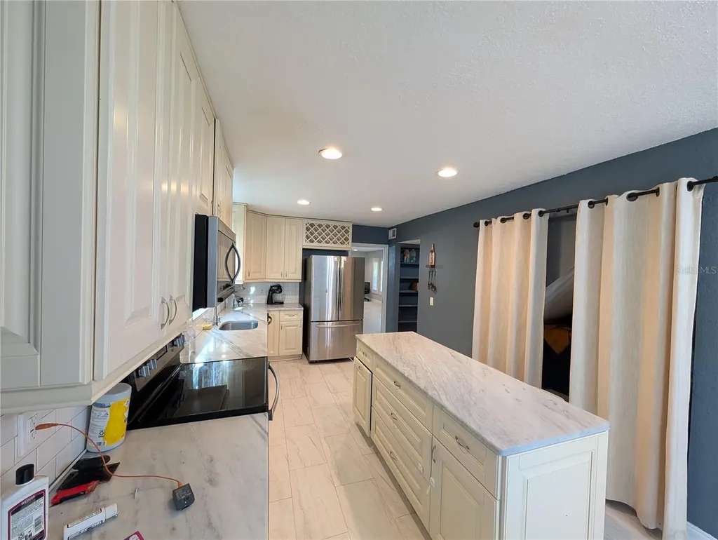 4107 Hudson Way Tampa FL 33618