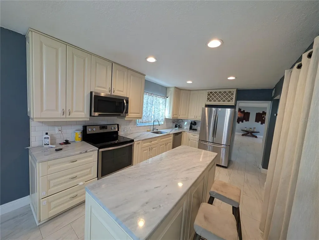 4107 Hudson Way Tampa FL 33618