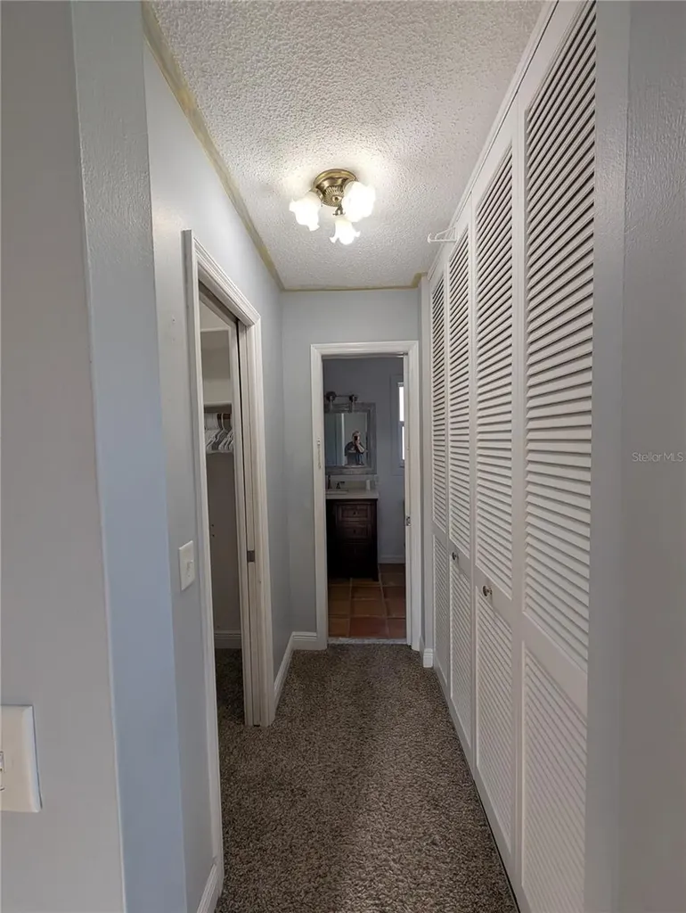 4107 Hudson Way Tampa FL 33618