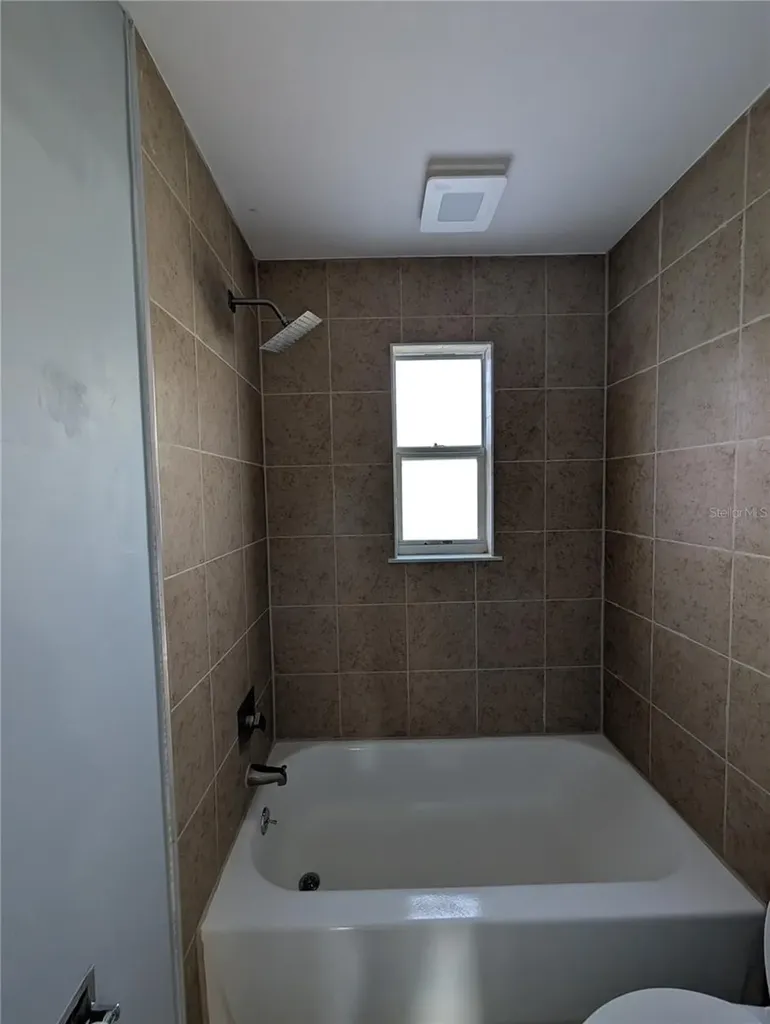 4107 Hudson Way Tampa FL 33618