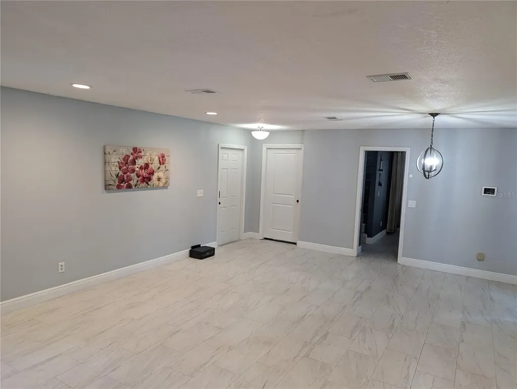 4107 Hudson Way Tampa FL 33618