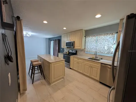4107 Hudson Way Tampa FL 33618