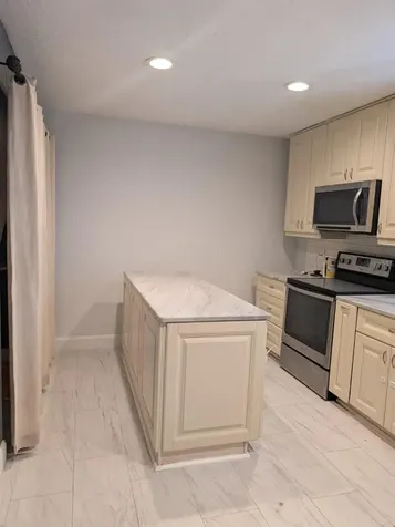 4107 Hudson Way Tampa FL 33618