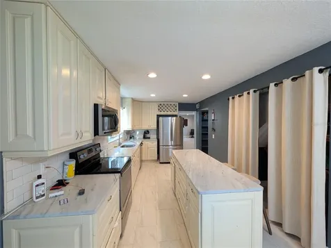 4107 Hudson Way Tampa FL 33618