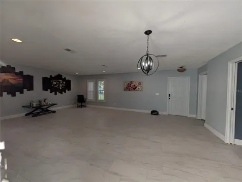 4107 Hudson Way Tampa FL 33618