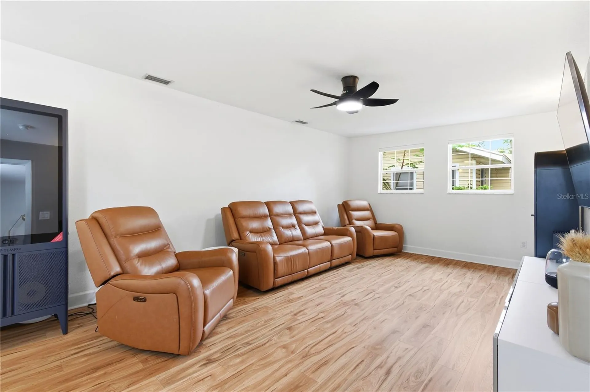 2710 16th Avenue N St Petersburg FL 33713