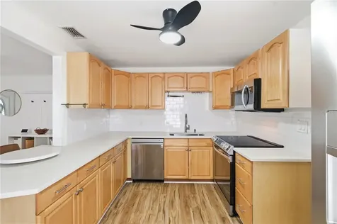 2710 16th Avenue N St Petersburg FL 33713