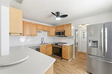 2710 16th Avenue N St Petersburg FL 33713