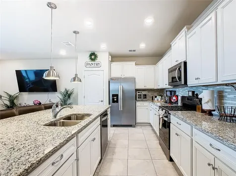 7573 Oak Spring Lane Davenport FL 33837