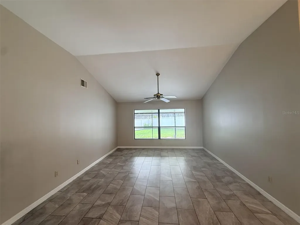 18306 Felspar Way Tampa FL 33647