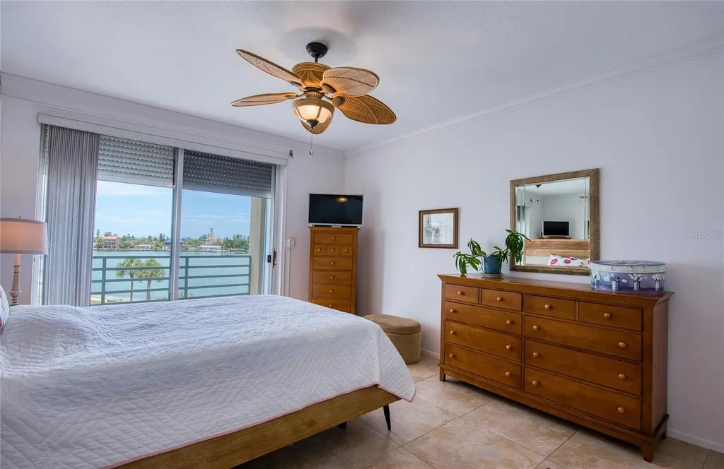 7974 Sailboat Key Boulevard S South Pasadena FL 33707