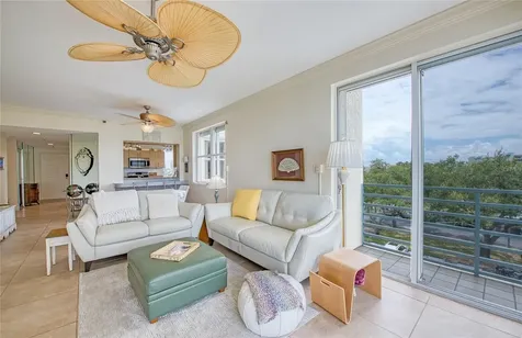7974 Sailboat Key Boulevard S South Pasadena FL 33707
