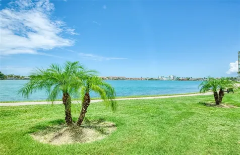 7974 Sailboat Key Boulevard S South Pasadena FL 33707