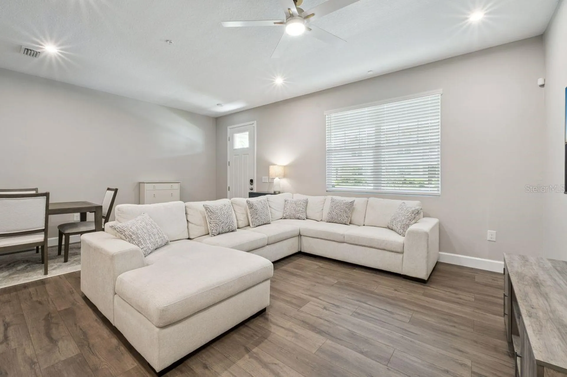 3136 Gardenia Reserve Street Apopka FL 32712