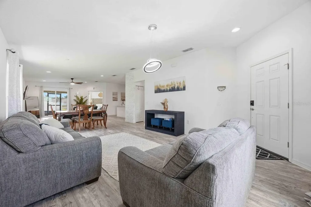 8256 Campbell Crossing Circle Lakeland FL 33810