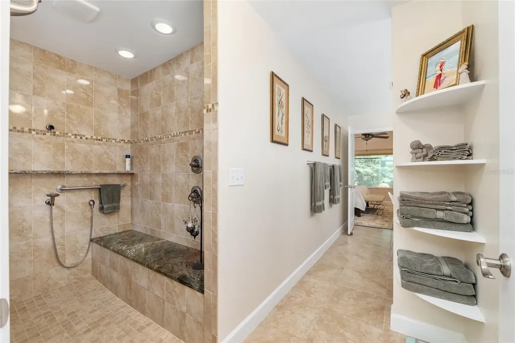 1810 NW 17th Lane Gainesville FL 32605