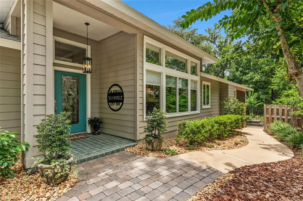 1810 NW 17th Lane Gainesville FL 32605