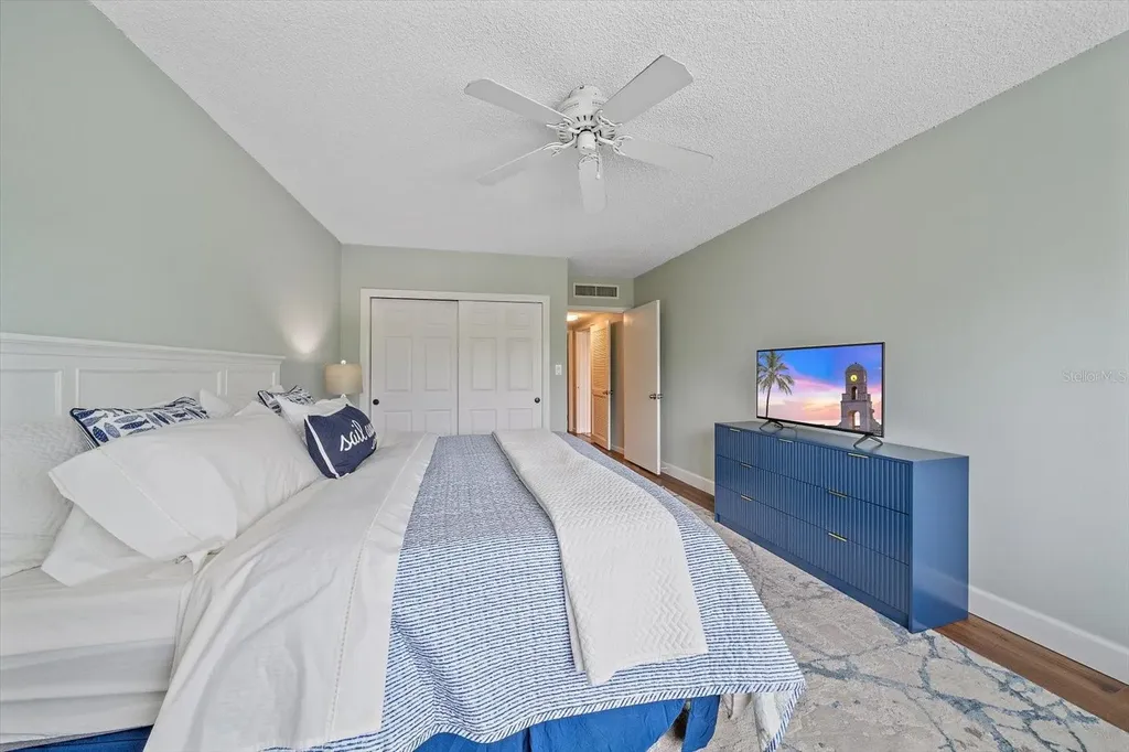 100 Sands Point Road Longboat Key FL 34228