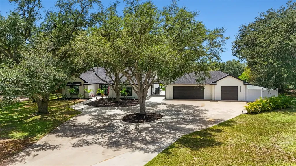 906 136th Street E Bradenton FL 34212