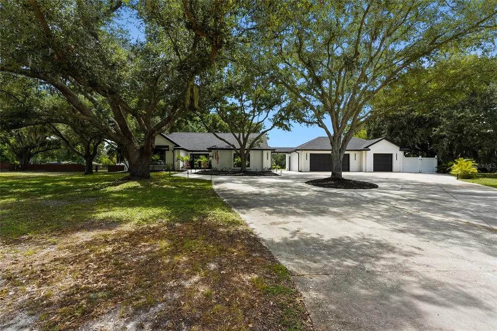 906 136th Street E Bradenton FL 34212