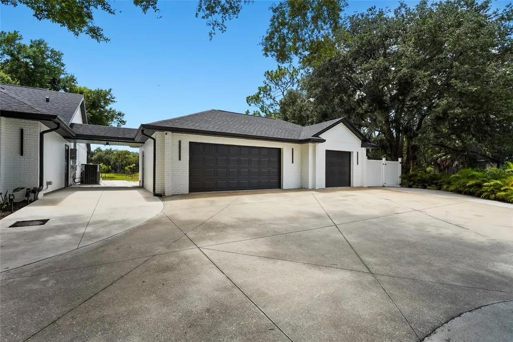 906 136th Street E Bradenton FL 34212