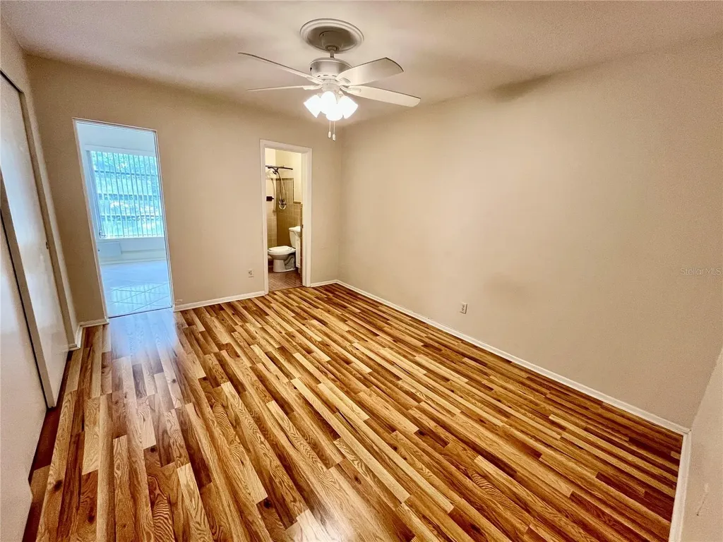 2042 Australia Way W Clearwater FL 33763
