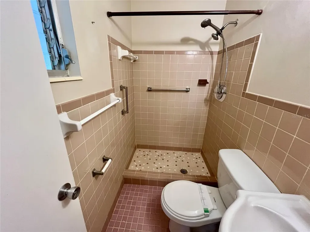 2042 Australia Way W Clearwater FL 33763