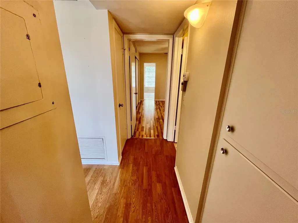 2042 Australia Way W Clearwater FL 33763
