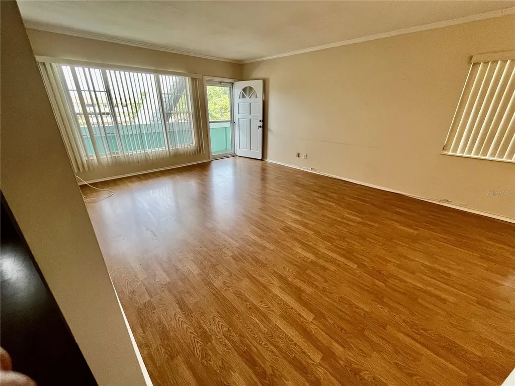 2042 Australia Way W Clearwater FL 33763