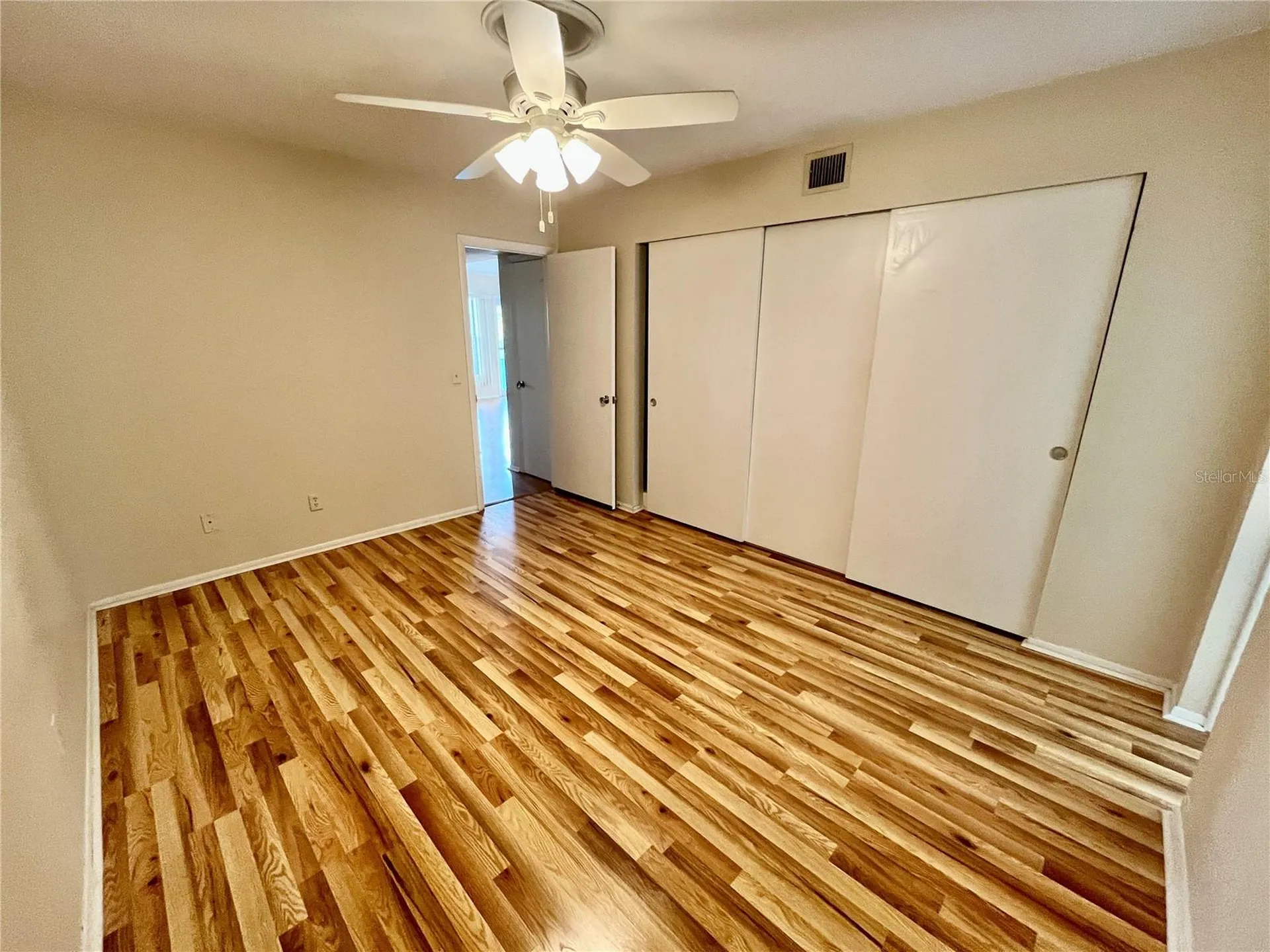 2042 Australia Way W Clearwater FL 33763