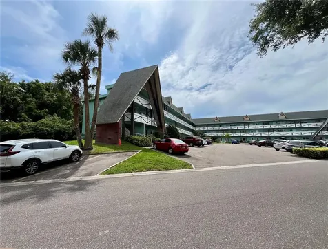2042 Australia Way W Clearwater FL 33763